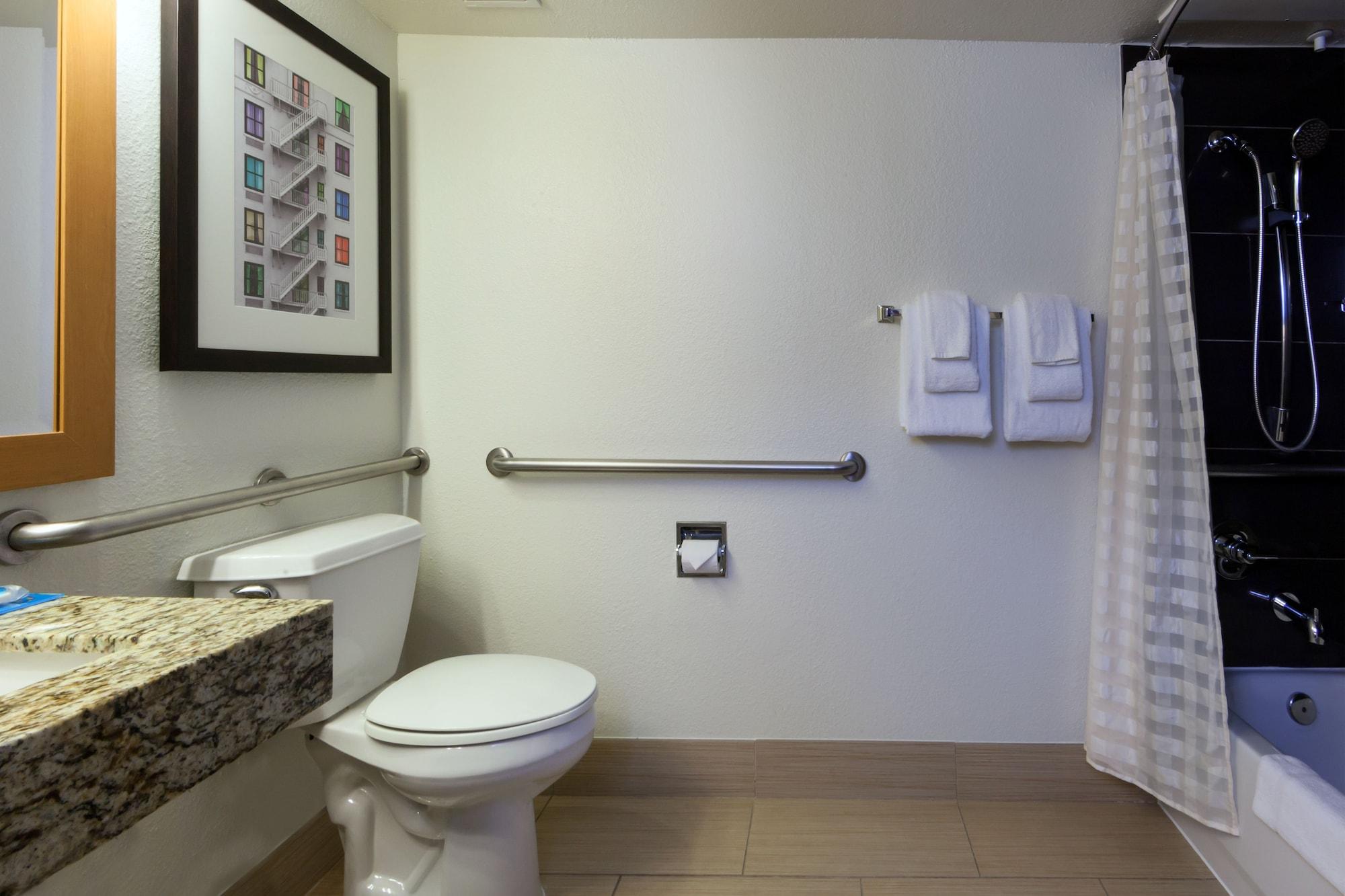 Hotel Hyatt House Galleria 3*