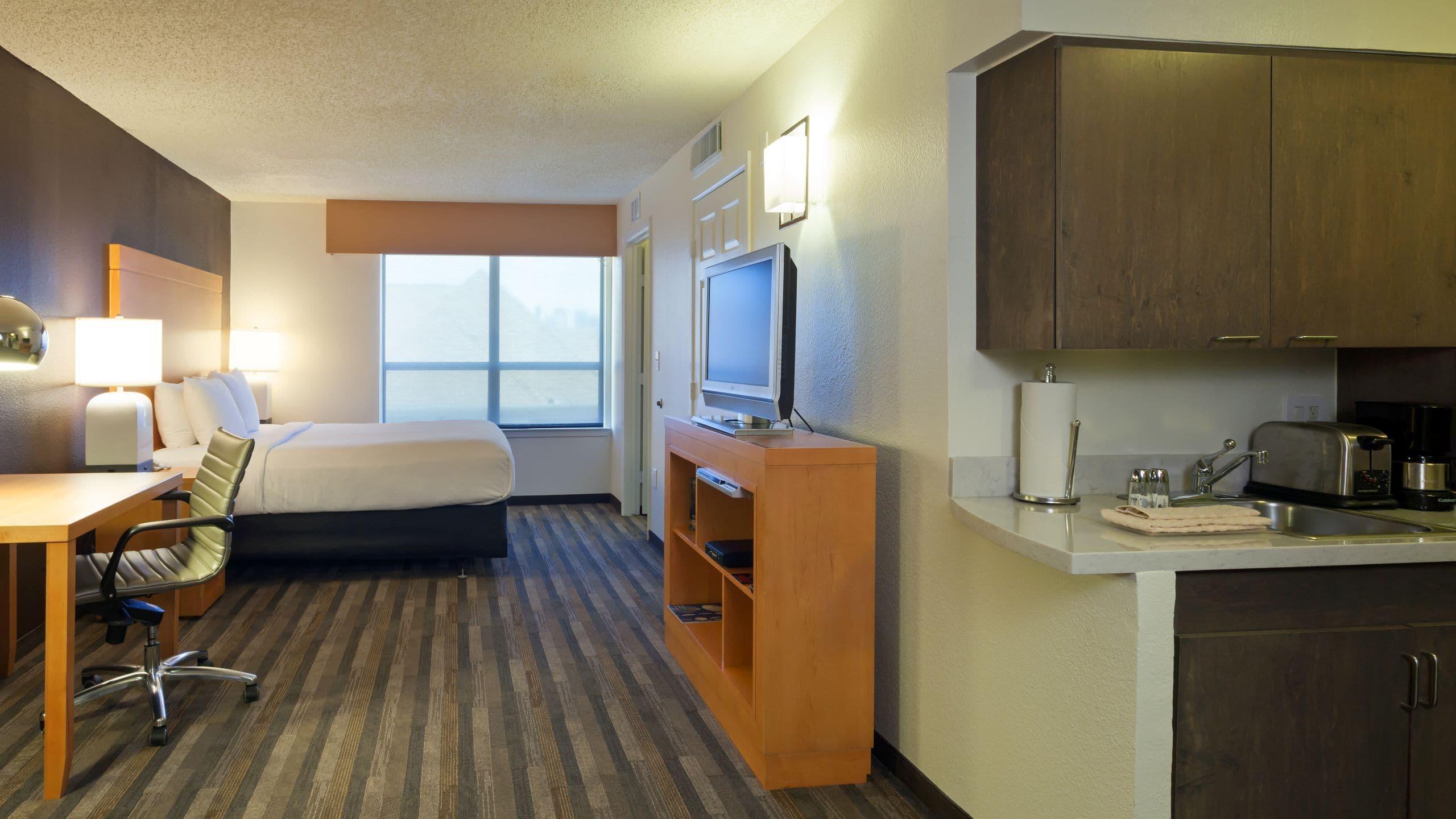 Hyatt House Galleria Hotel 3*