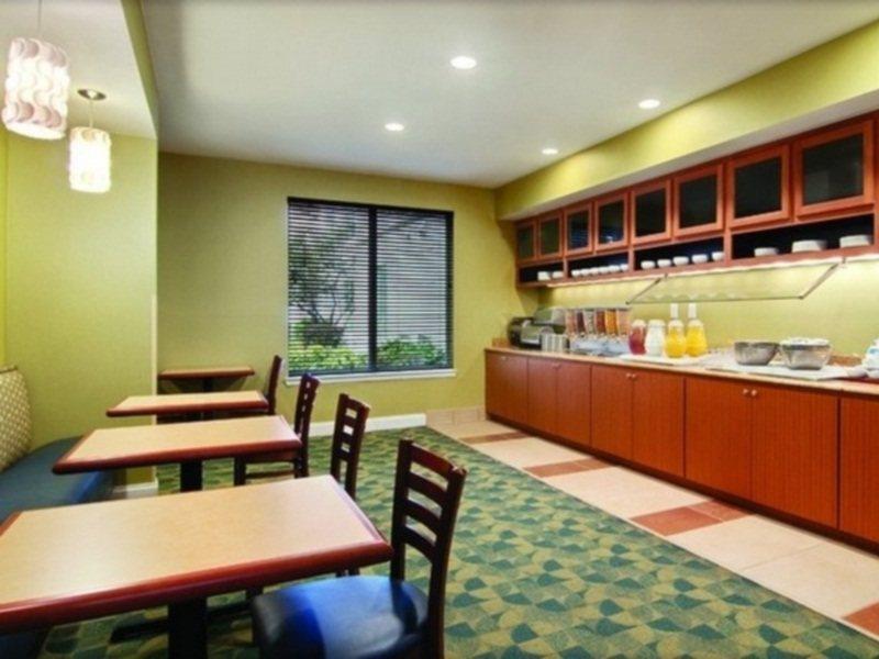 Hotel Hyatt House Galleria 3*