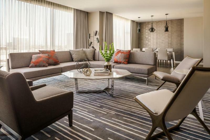 Hyatt House Galleria 3*