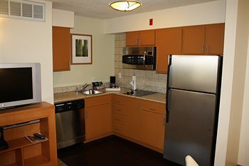 Hyatt House Galleria Hotel Houston